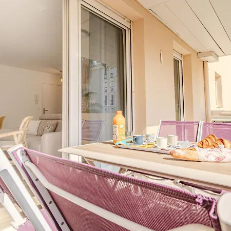 Le Victoria - T3 Neuf - Piscine - Air Cond - Parking Apartamento Hyères